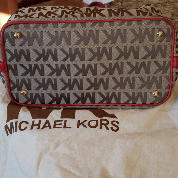 Michael Kors Monogram Bag - Red & Brown - Picture 3 of 8